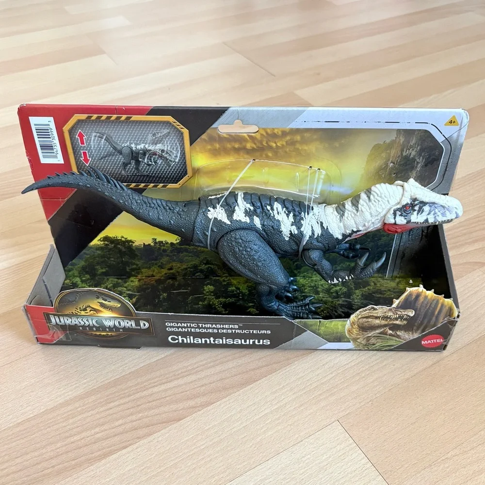 Jurassic World Rebirth Chilantaisaurus Dinosaur Gigantic Thrashers Attack Figure - Picture 3 of 15